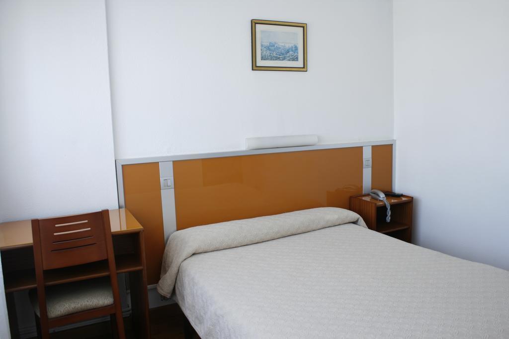 Hostal Liste Station 아 코루냐 객실 사진