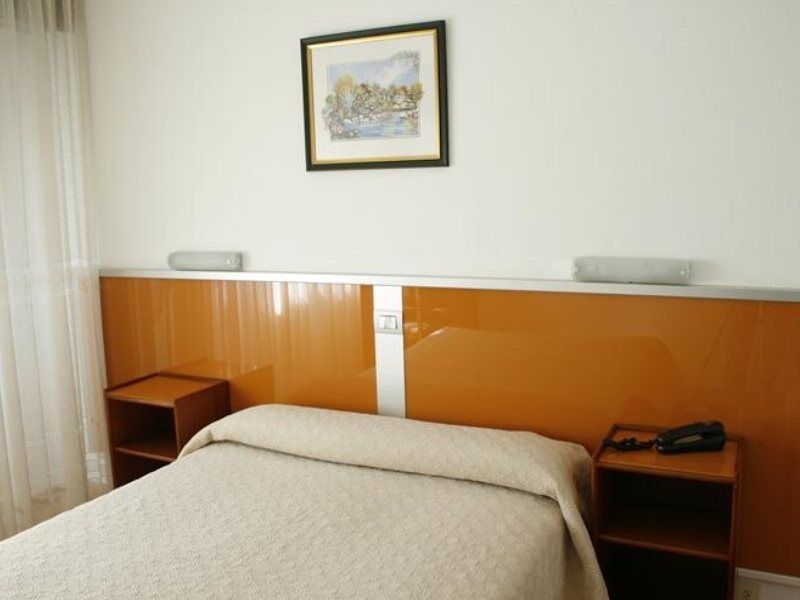Hostal Liste Station 아 코루냐 외부 사진